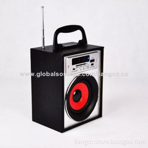 Outdoor wireless portable wooden Bluetooth speaker with SD/USB/FM radio